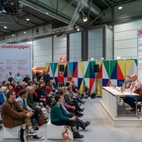 Bühnengespräch auf der Bühne "Die Unabhängigen" der Buchmesse 2025 Bühnengespräch auf der Bühne "Die Unabhängigen" der Buchmesse 2025