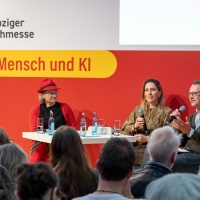 Neu auf der Leipziger Buchmesse: Forum Mensch und KI - ein Gesprächsforum über die Auswirkungen Künstlicher Intelligenz (KI) in verschiedenen gesellschaftlichen Bereichen Neu auf der Leipziger Buchmesse: Forum Mensch und KI - ein Gesprächsforum über die Auswirkungen Künstlicher Intelligenz (KI) in verschiedenen gesellschaftlichen Bereichen