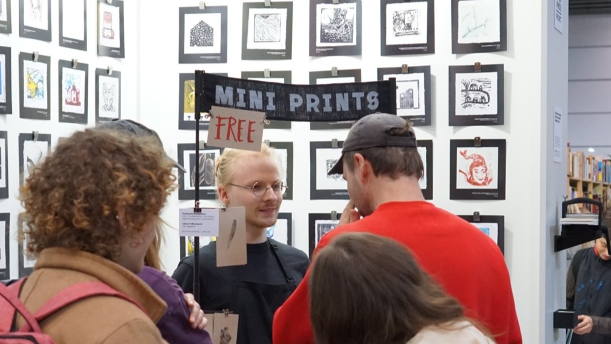 Messestand mit Mini Prints auf der Leipziger Buchmesse 2026