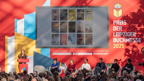 Presentation of the Leipzig Book Fair Prize 2025 in the Glass Hall of the Leipzig Exhibition Center with a full audience and jury on stage