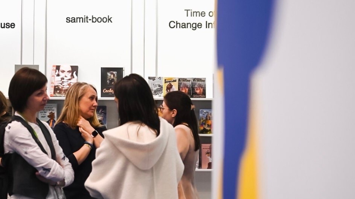 Visitors at the Ukraine booth at the Leipzig Book Fair 2023